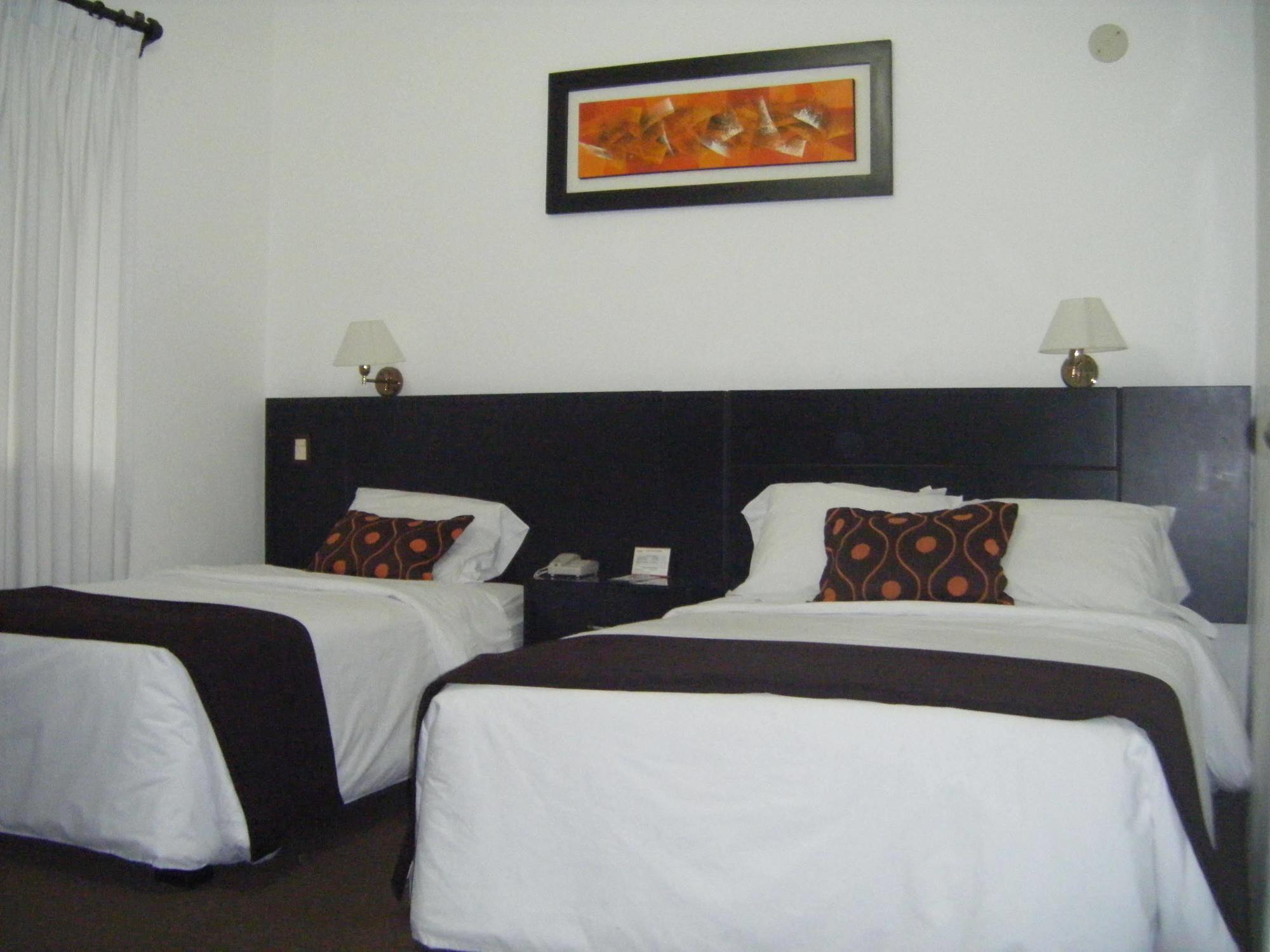 Hotel Ferre De Ville Lima Exterior photo